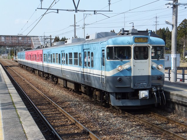 415系800番台(JR西日本)-日本駅巡り紀行